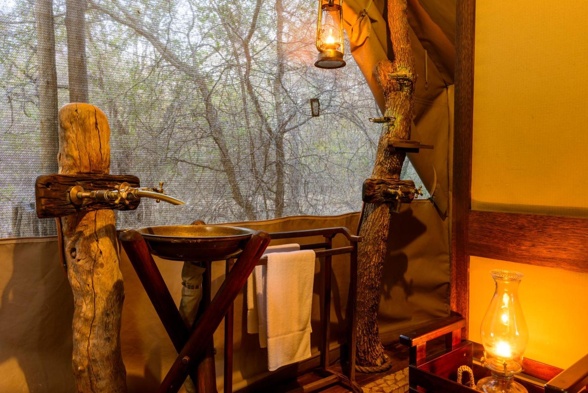 Rhino Walking Safaris Otel Skukuza Dış mekan fotoğraf